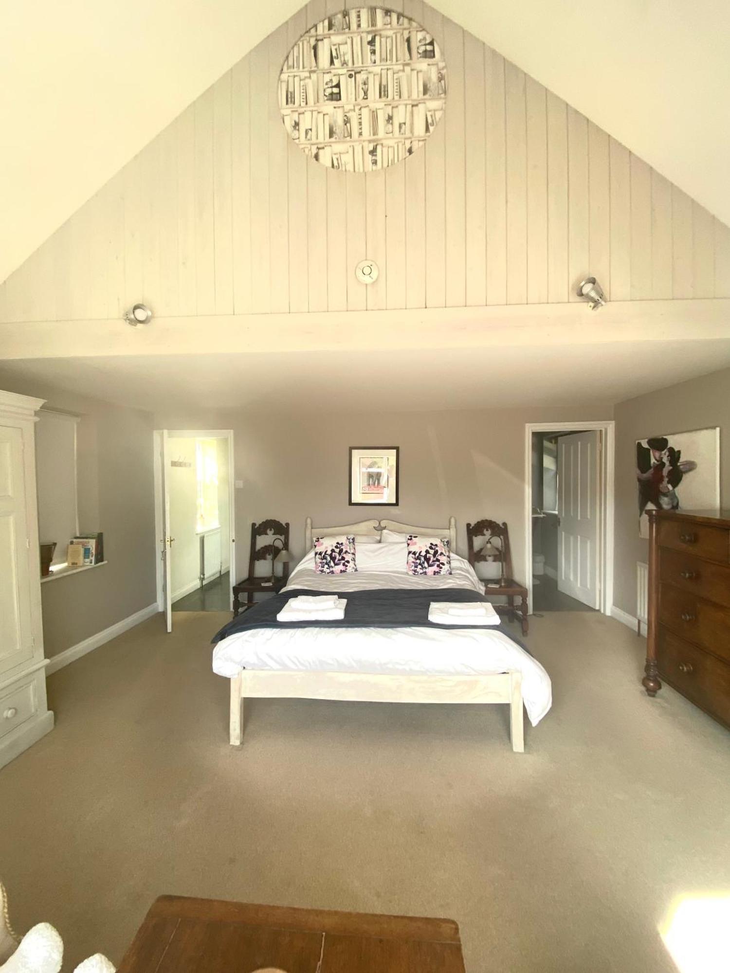 Hotel Orchard Paddocks Guildford Esterno foto