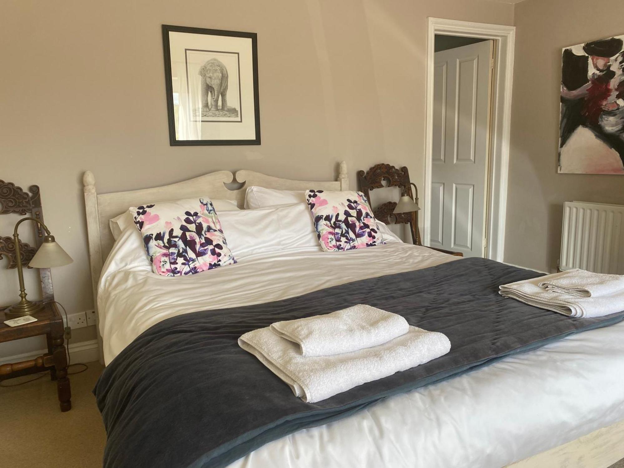 Hotel Orchard Paddocks Guildford Esterno foto